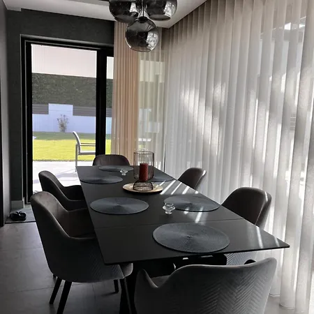 Villa Glam *